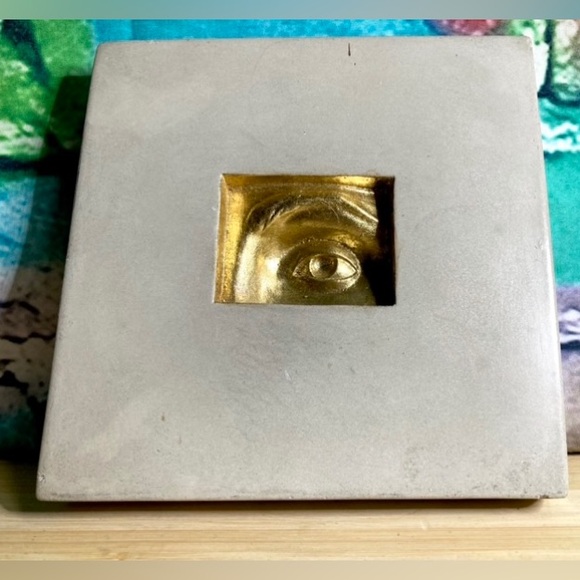 Signed Concrete Tile Art Gold Leaf Intaglio Style Wall Hanging Eye Sculpture - Picture 4 of 11